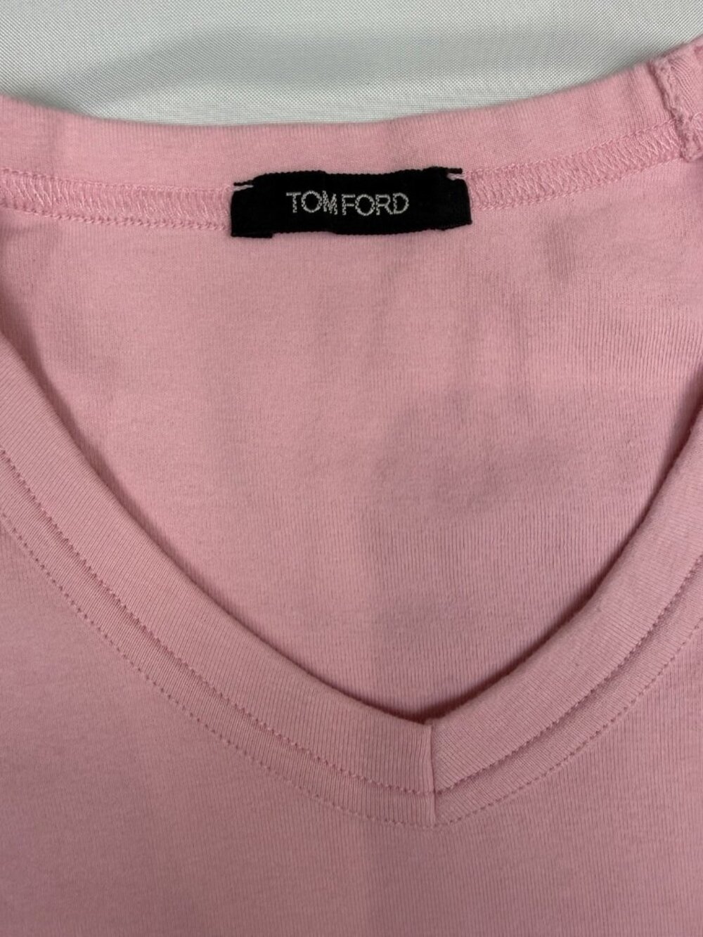 TOM FORD Pink V-Neck Short Sleeve Unisex T-Shirt - Cotton Blend - Logo - Size M - Picture 11 of 13